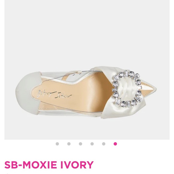 NWOT Blue By Betsey Johnson Moxie Cream Wedding Heels - Picture 6 of 7